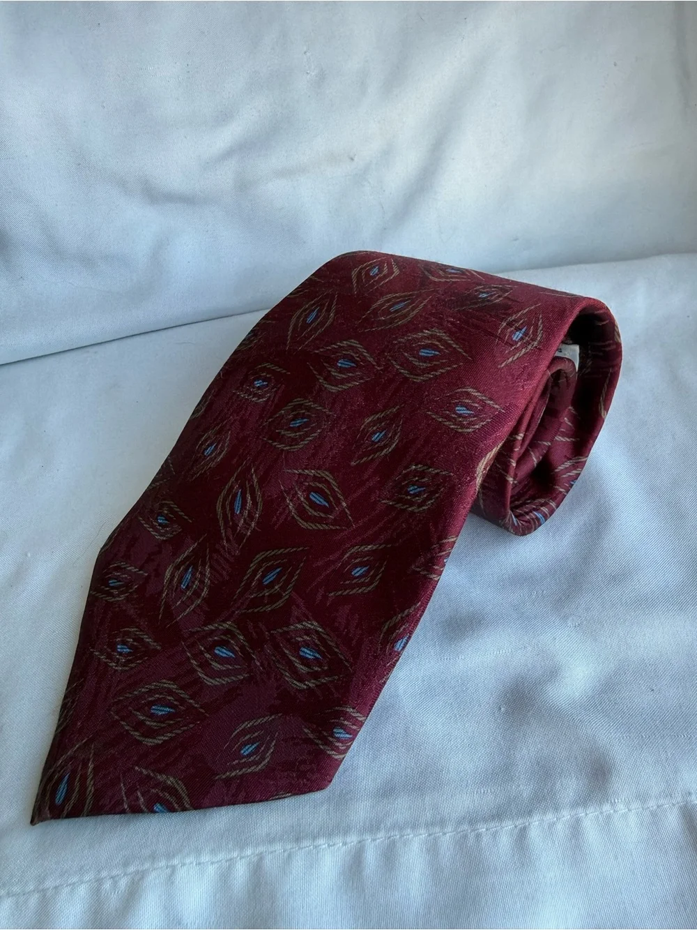 Vintage Men's Tie Lilly Dache Burgundy Patterned Tie